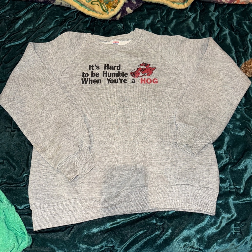 HARD TO BE HUMBLE WHEN YOU'RE A HOG VINTAGE M SWEATSHIRT ARKANSAS RAZORBACKS